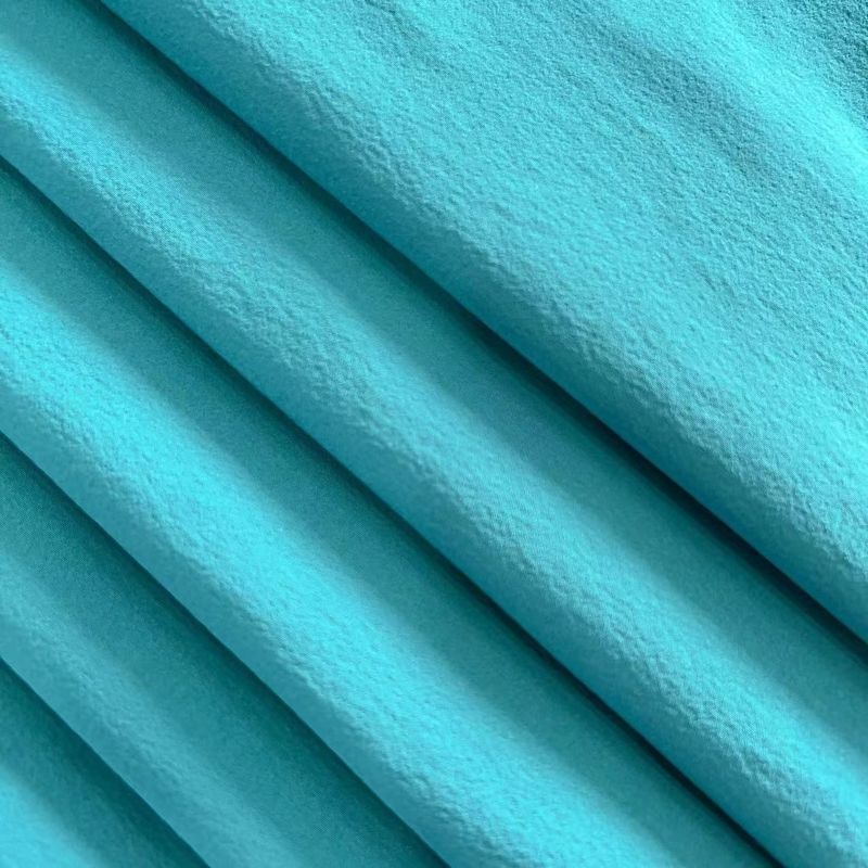 Leicht faltiges Nylon-Spandex-Gewebe mit recycelter 4-Wege-Stretch 40D+20D*40D+20D 90GSM