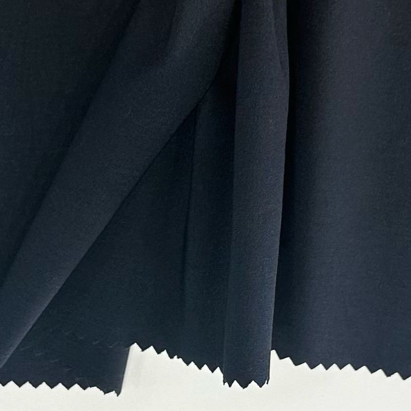 150D Dual-Core Halbglänzendes Nachhaltiges Recyclinggewebe Polyester Warp Stretch-Gewebe 186GSM