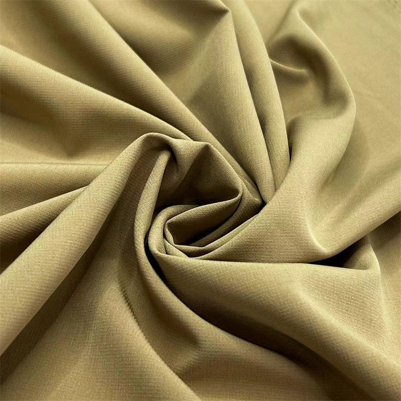 Polyester Pearl Dot Nachhaltiges recyceltes Gewebe 136GSM Für T-Shirts Sportjacken
