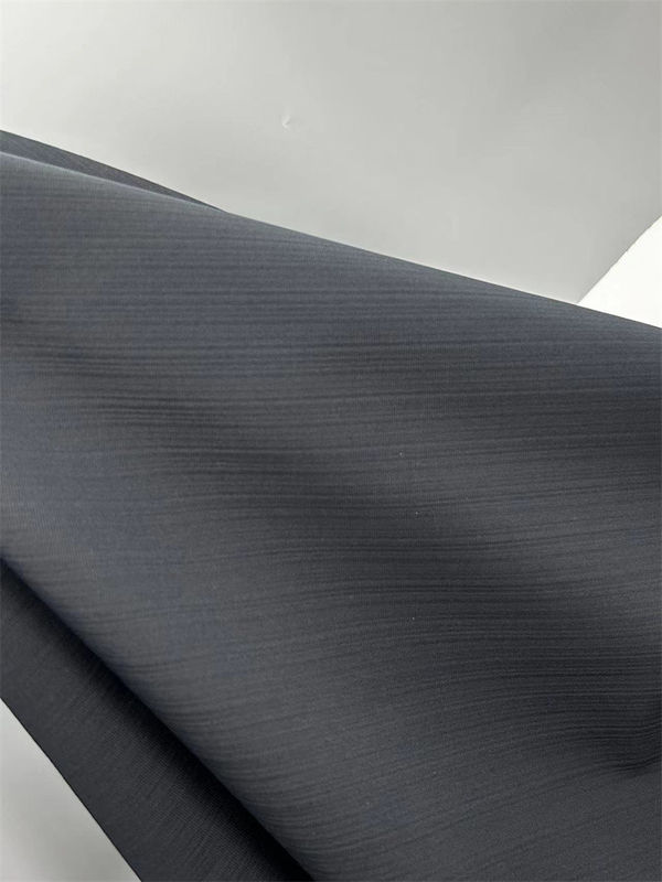 Recyceltes Polyester Seersucker Stoff Niedrigstrecken T400 Leinen wie Textur für Outdoor-Kleidung