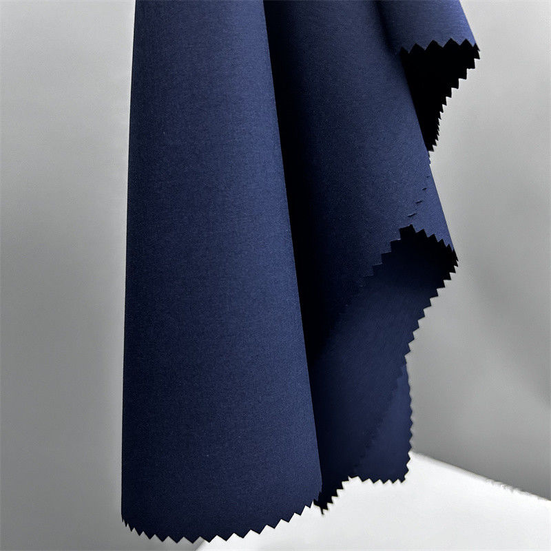 Recyceltes einfaches Gewebe Vierwege Streckgewebe 75D+40D*150D+40D 94% Recyceltes Polyester 6% Spandex 166GSM