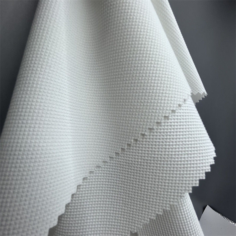 Blackout-Polyester-Vier-Wege-Stretch-Gewebe mit variabler Neigung 75D+40D*150D+40D 94% Recycling-Polyester 6% Spandex