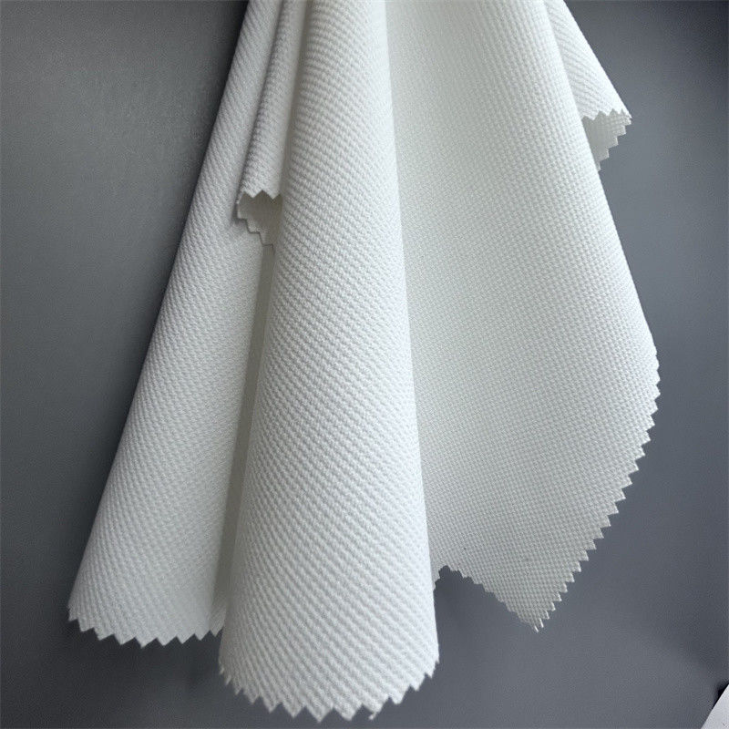 Blackout-Polyester-Vier-Wege-Stretch-Gewebe mit variabler Neigung 75D+40D*150D+40D 94% Recycling-Polyester 6% Spandex