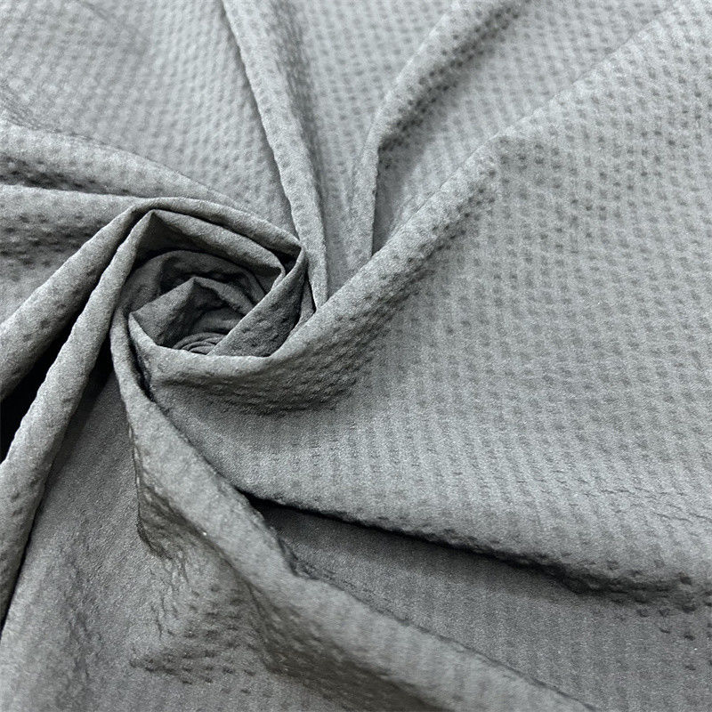 70D Nylon Vierseitige elastische Blase Vertikalstreifen Spandex Stoff 70D+70D+40D*70D+40D Oberfläche hat eine bubbelartige, holprige Textur