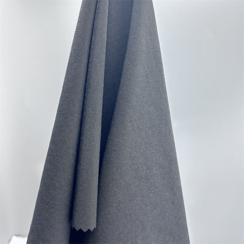 70D Halbglänzendes Nylon Gewebe Verknotetes einfaches Gewebe Vierseitig elastisch 70D+40D*70D+40D Weichelastisch